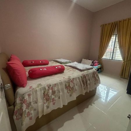 Villa Brastagi Resort Jalan Mimpin Tua Blok C No. 41 Berastagi Bagian luar foto