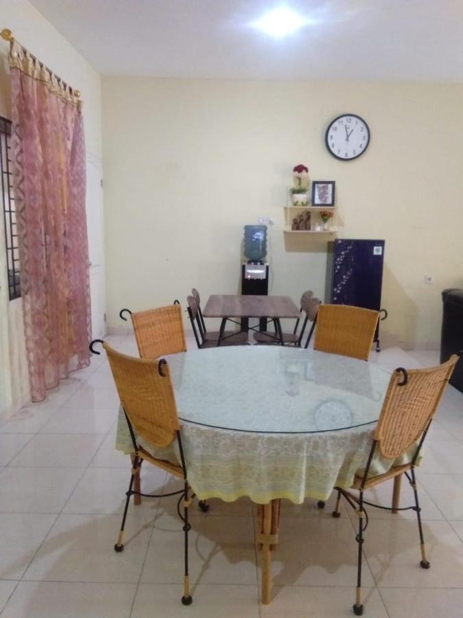 Villa Brastagi Resort Jalan Mimpin Tua Blok C No. 41 Berastagi Bagian luar foto